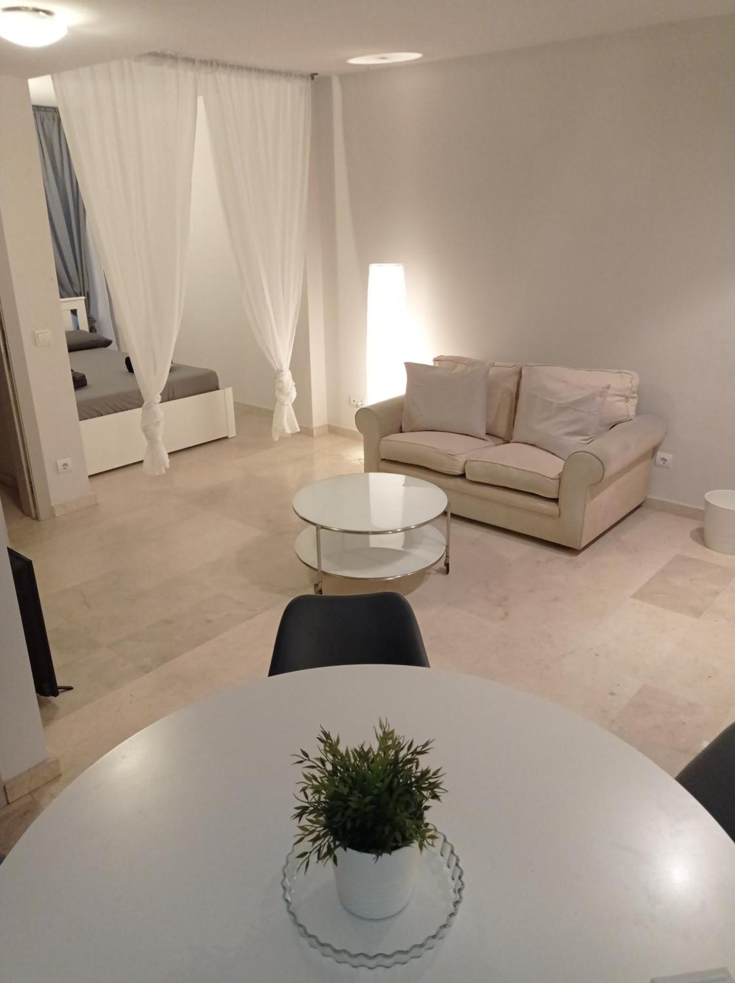 Apartment-loft Sagrada Famila L5 Metro Exit Barcelone